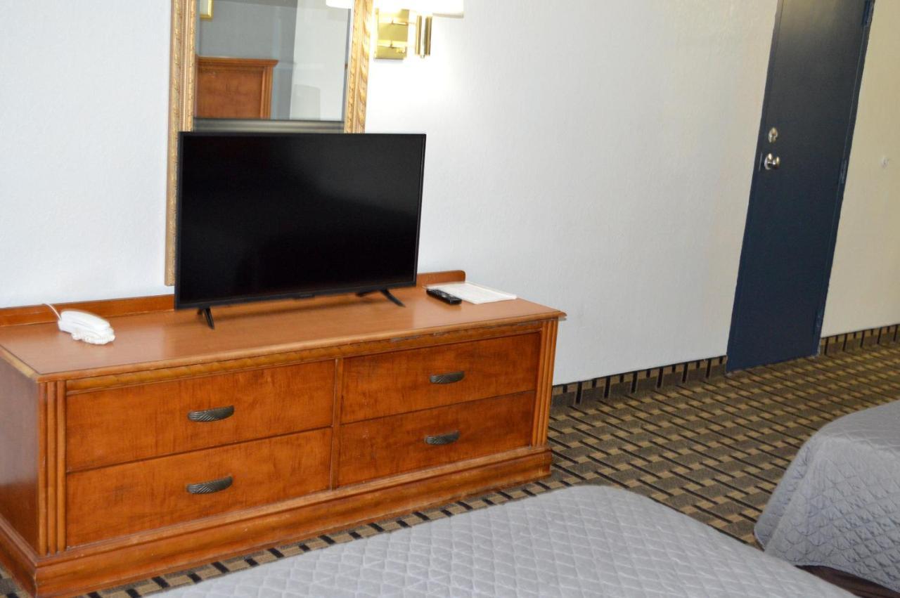 Americas Best Value Inn And Suites St. Cloud Saint Cloud Exterior foto